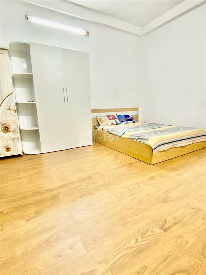 CHDV FULL NỘI THẤT CỬA SỔ THOÁNG MÁT ĐƯỜNG C18, TÂN BÌNH CHỈ 4TR5