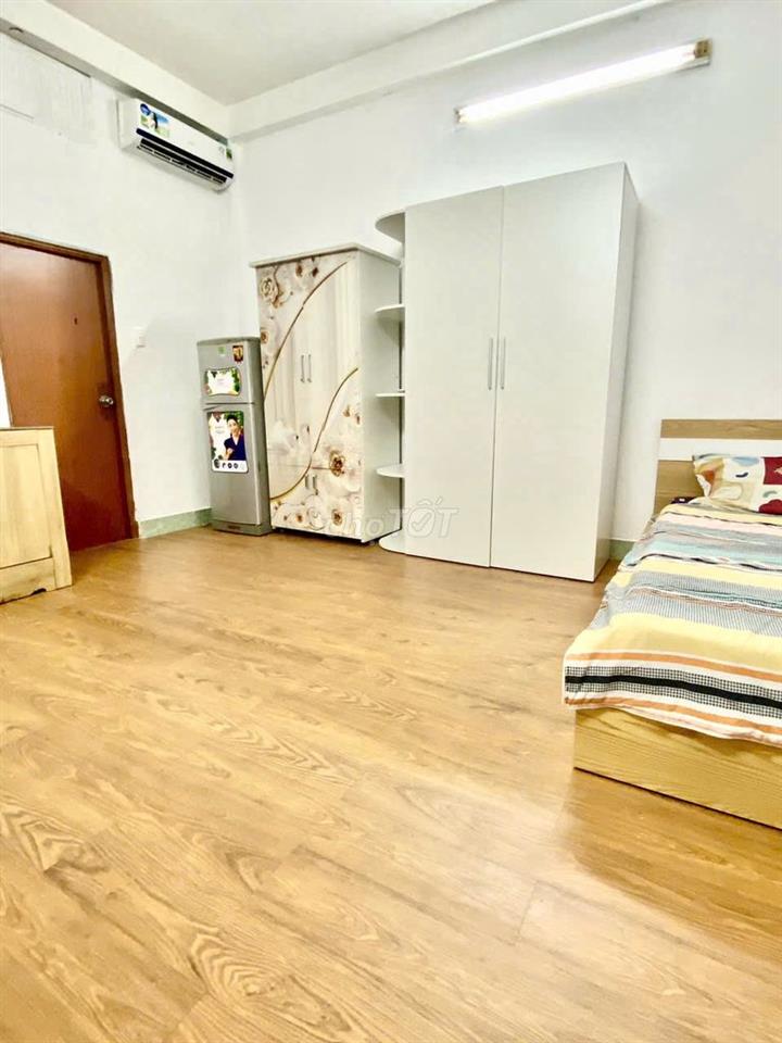 CHDV FULL NỘI THẤT CỬA SỔ THOÁNG MÁT ĐƯỜNG C18, TÂN BÌNH CHỈ 4TR5