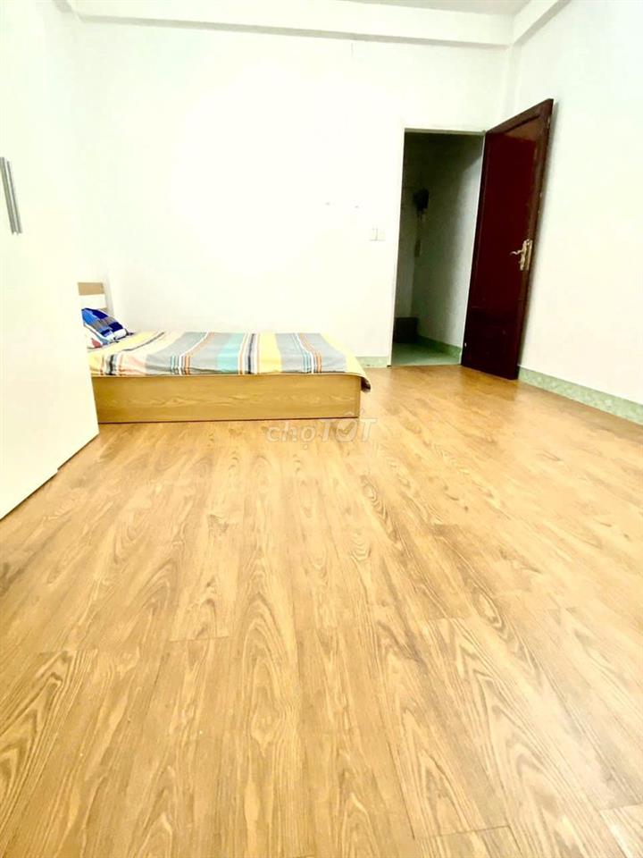 CHDV FULL NỘI THẤT CỬA SỔ THOÁNG MÁT ĐƯỜNG C18, TÂN BÌNH CHỈ 4TR5