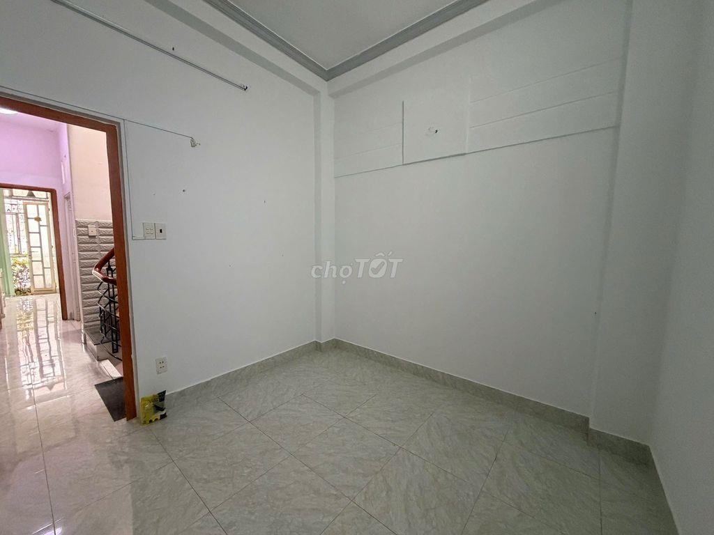 2PN BAN CÔNG ĐƯỜNG HUỲNH VĂN BÁNH, PHÚ NHUẬN CHỈ 7 TRIỆU FULL NT