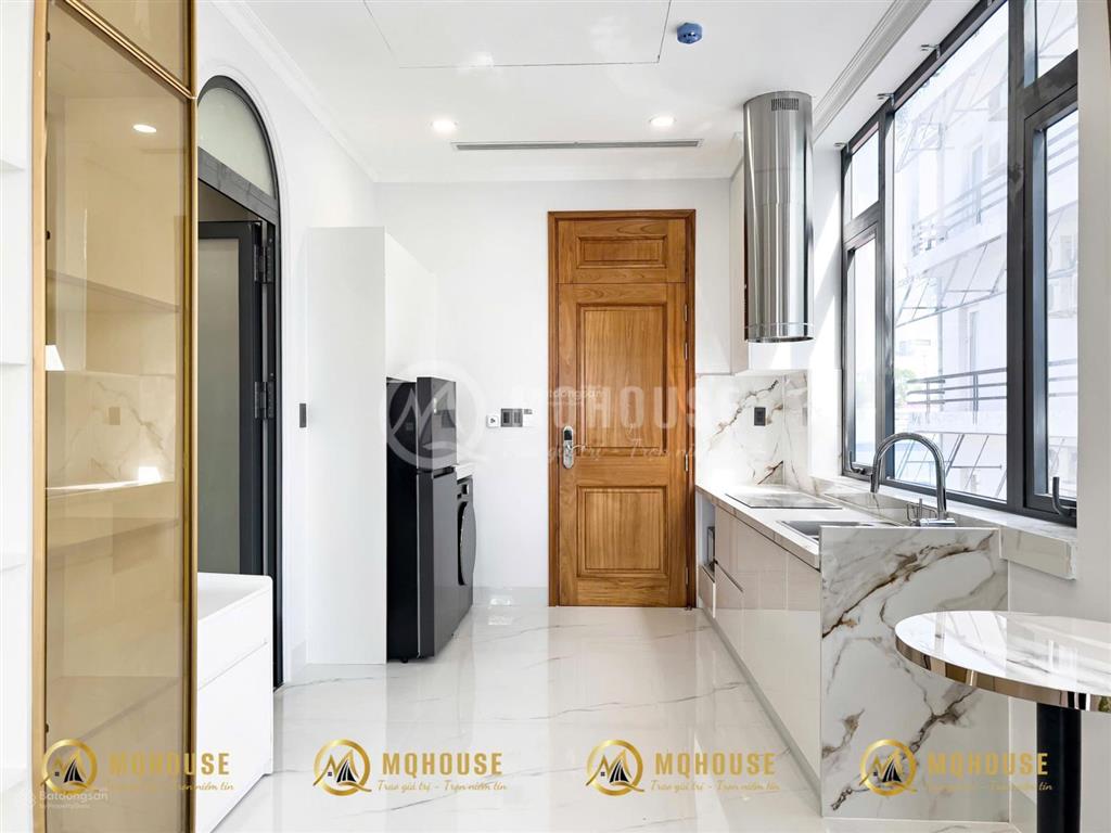 Chính chủ cho thuê căn hộ chung cư mini quận 1 (phòng ngủ ban công 50m2)