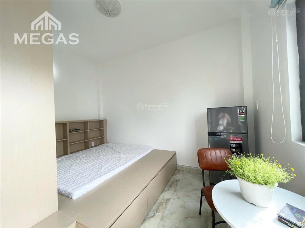 Cho thuê phòng cửa sổ to siêu thoáng ở trần quang khải q1 đi bộ tới đại học ueh isb đẹp giá rẻ