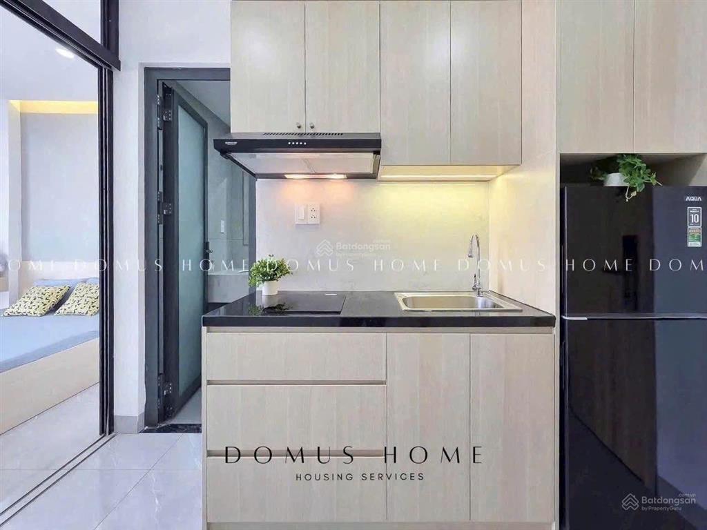 Cho thuê căn hộ tách bếp ban công ở sư vạn hạnh quận 10 mới toanh 100% siêu đẹp giá rẻ t8/2026