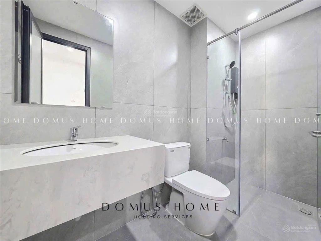 Cho thuê căn hộ tách bếp ban công ở sư vạn hạnh quận 10 mới toanh 100% siêu đẹp giá rẻ t8/2026
