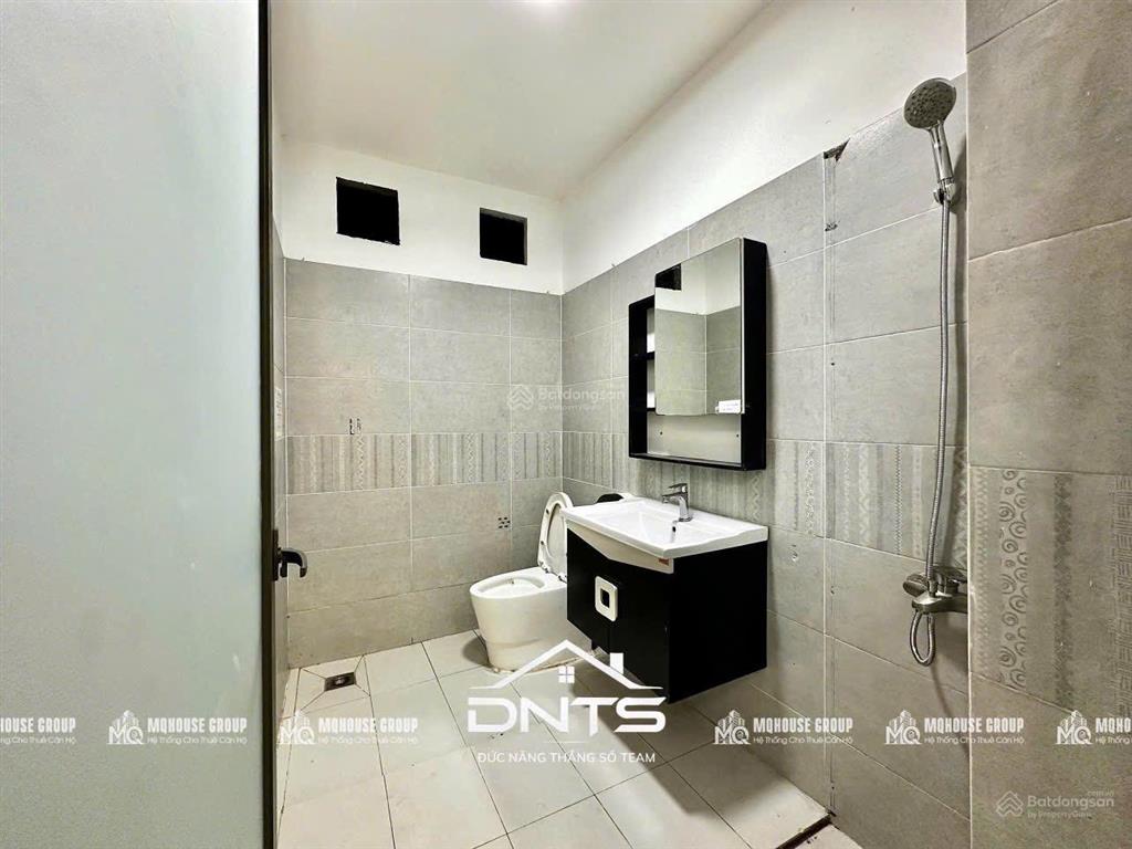 Cho thuê căn hộ 1 phòng mới keng gần vòng xoay dân chủ quận 3 có thang máy rộng 40m2 giá rẻ t8/2026