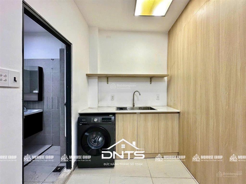Cho thuê căn hộ 1 phòng mới keng gần vòng xoay dân chủ quận 3 có thang máy rộng 40m2 giá rẻ t8/2026