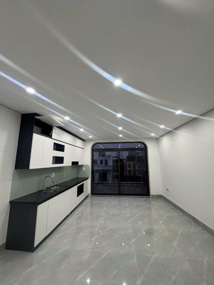 PHỐ NGỌC TRÌ - CỔ LINH, LONG BIÊN, HÀ NỘI - 55M² x 5 TẦNG, THANG MÁY, GIÁ 9.35 TỶ
