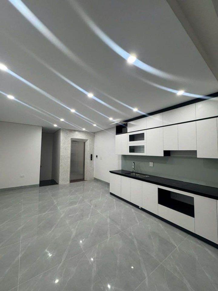 PHỐ NGỌC TRÌ - CỔ LINH, LONG BIÊN, HÀ NỘI - 55M² x 5 TẦNG, THANG MÁY, GIÁ 9.35 TỶ