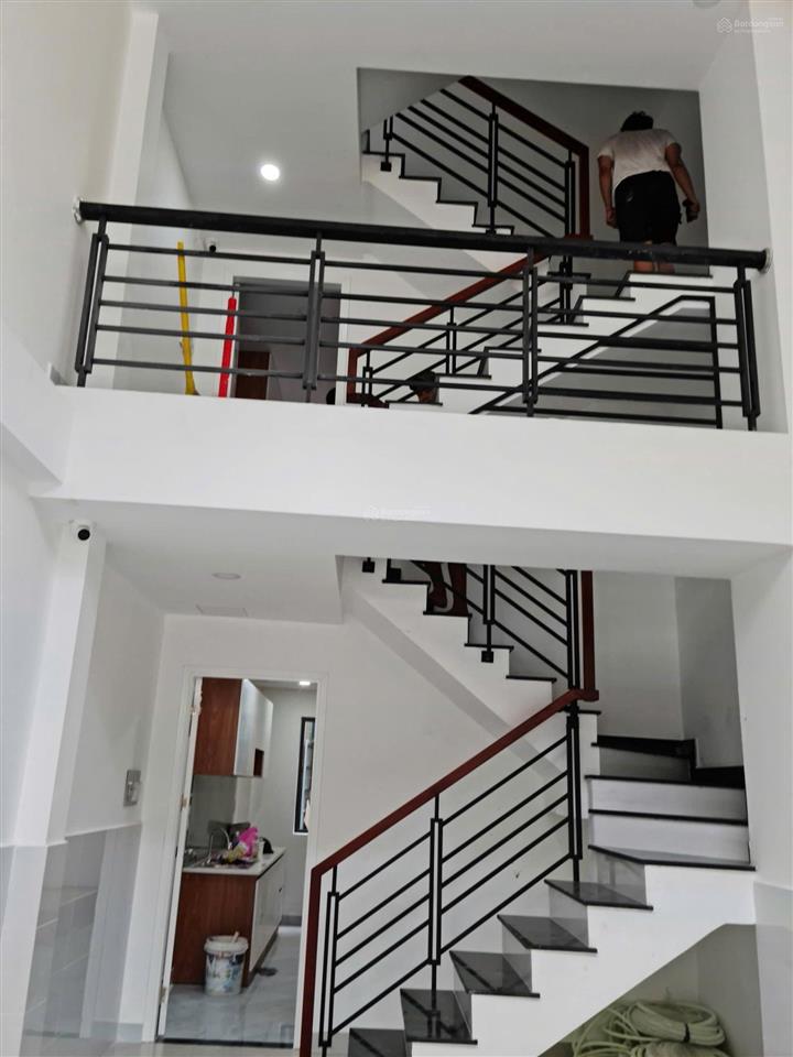 Siêu phẩm 5 tầng dòng tiền 28tr hxh 8m, p.17, giáp q.1 và q.3, gần chợ phú nhuận