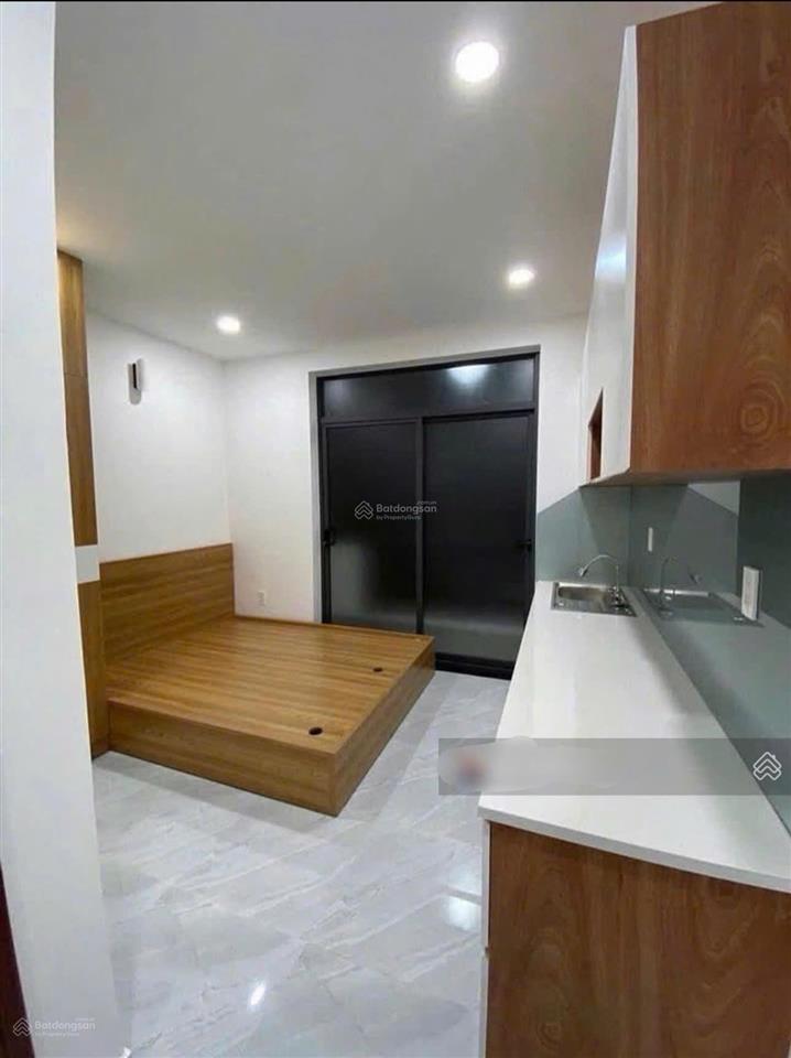Siêu phẩm dòng tiền ngay gần ngã tư phú nhuận, 5 tầng (6pn + 7wc), hđt 30tr/tháng