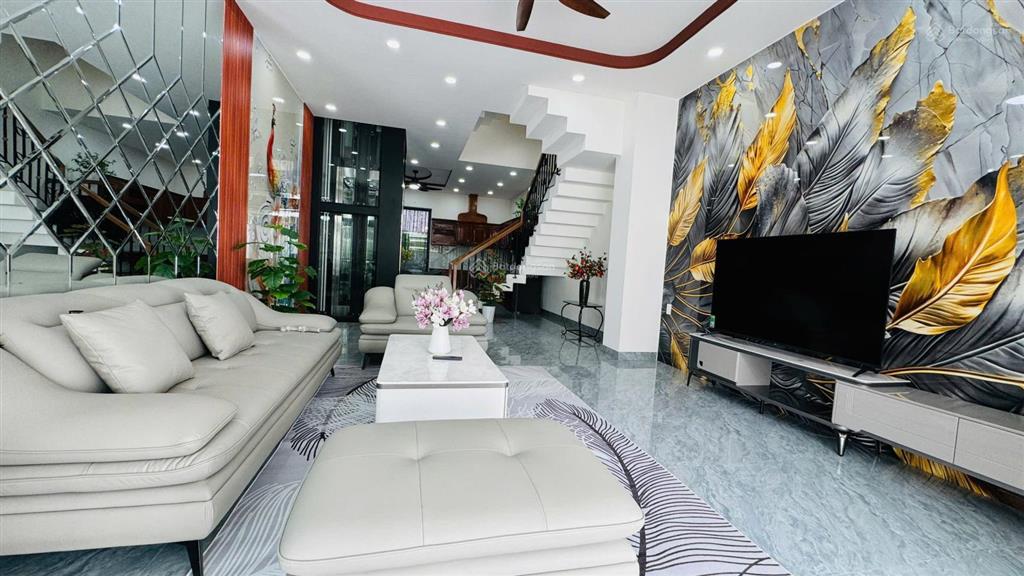 Bán nhà 3 tầng full nội thất có thang máy kđt hà quang 2 trung tâm nha trang giá 11,9 tỷ