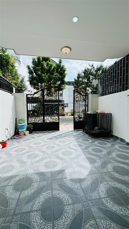 Bán nhà 3 tầng full nội thất có thang máy kđt hà quang 2 trung tâm nha trang giá 11,9 tỷ