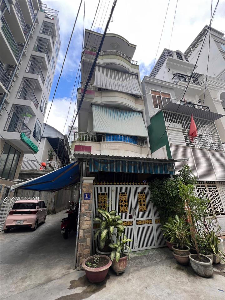 Bán nhà phố hùng vương nha trang 3 mặt thoáng gần biển giá đầu tư tốt