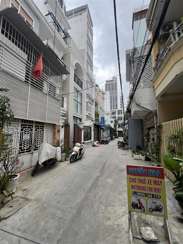 Bán nhà phố hùng vương nha trang 3 mặt thoáng gần biển giá đầu tư tốt