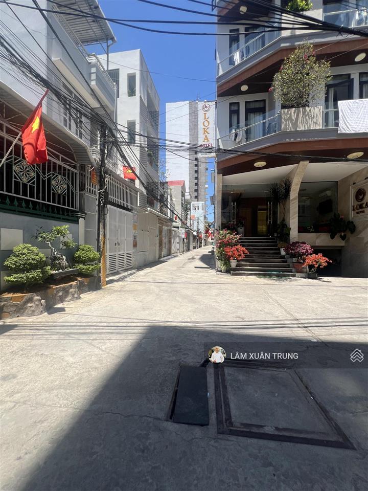 Nhà cách biển 100m dạng tài sản hiếm, phù hợp làm căn hộ dịch vụ tại trung tâm trần phú