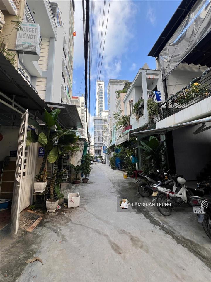 Nhà trung tâm du lịch nha trang cách biển chỉ 250m hai mặt thoáng giá tốt nhất khu vực