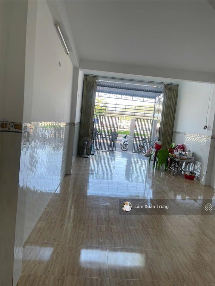 Bán nhà 3 tầng view sông gần biển nha trang đường 30m kinh doanh đẹp