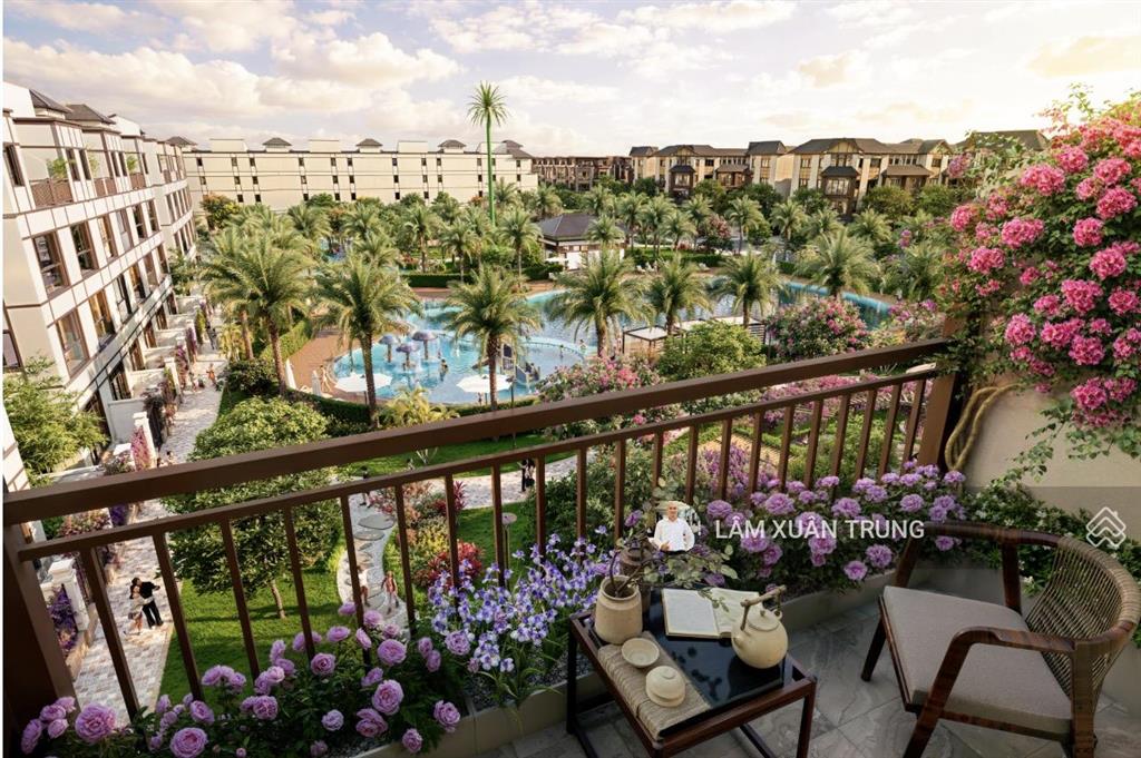 Bán nhà phố thương mại 2 mặt tiền gần biển vinhomes pearl bay nha trang