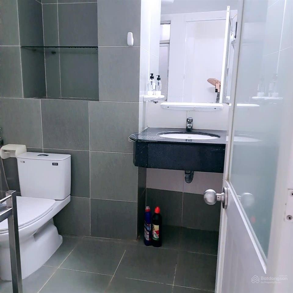 Cho thuê phòng 18m2 quận phú nhuận