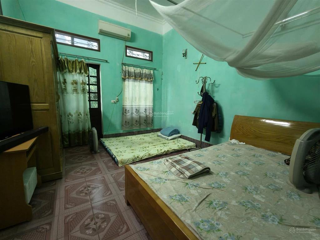 Chủ cần bán nhà uy nỗ 74m2, 3t, mt4.5m, 10.1 tỷ, đông anh, phân lô, lô góc, ô tô tránh, bàn cờ.