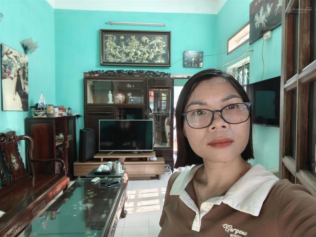 Chủ cần bán nhà uy nỗ 74m2, 3t, mt4.5m, 10.1 tỷ, đông anh, phân lô, lô góc, ô tô tránh, bàn cờ.