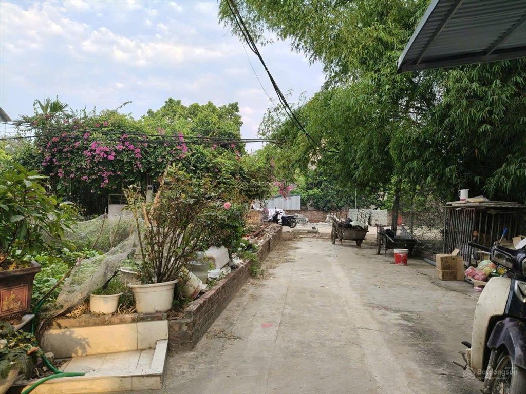Chủ cần bán đất nam hồng 108m2, mt4.5m, 6.3 tỷ, đông anh, gần bãi để xe, ô tô vào sân.
