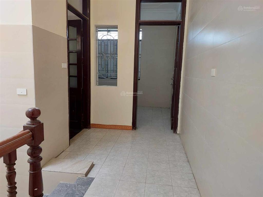Cần cho thuê gấp nhà tân xuân 70m2, 3t, mt5m, 15 triệu, bắc từ liêm, nc, vp, kinh doanh.