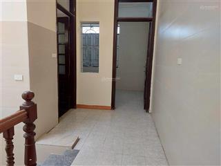 Cần cho thuê gấp nhà tân xuân 70m2, 3t, mt5m, 15 triệu, bắc từ liêm, nc, vp, kinh doanh.