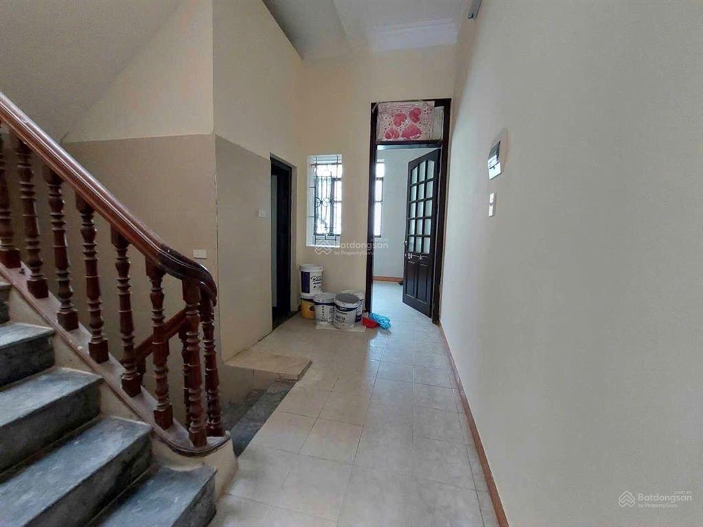 Cần cho thuê gấp nhà tân xuân 70m2, 3t, mt5m, 15 triệu, bắc từ liêm, nc, vp, kinh doanh.