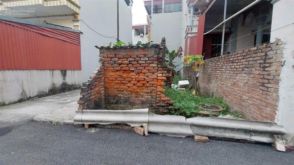 Cần tìm chủ mới đất tiên dương 77m2, mt5m, 7.x tỷ, đông anh, ô tô, gần phố.
+ vị trí lô góc.