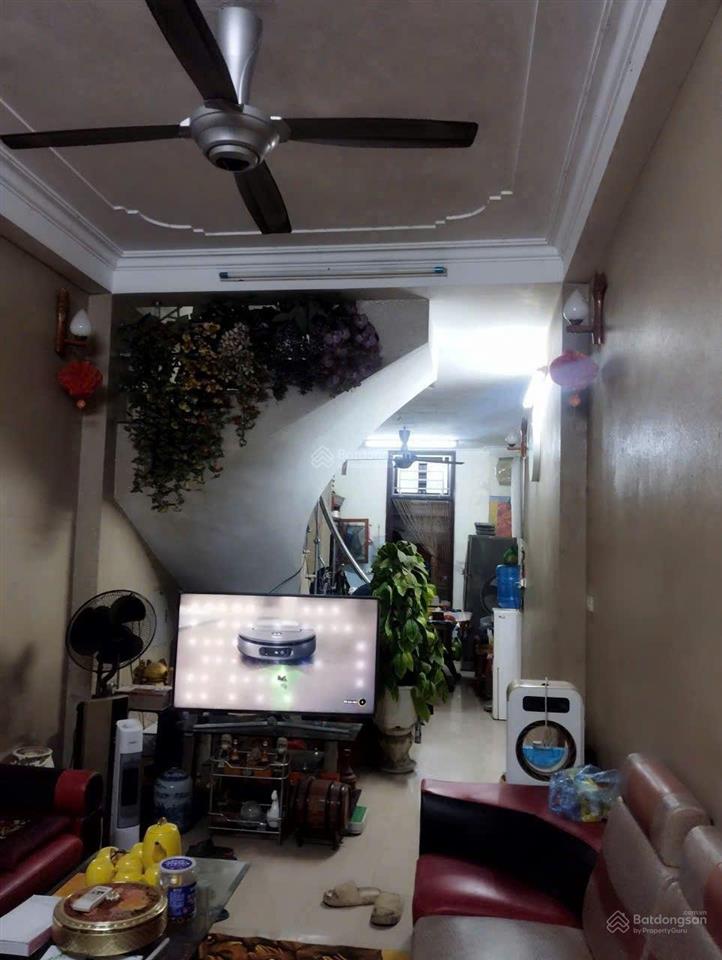 Cần đổi chỗ ở gấp, ô tô đỗ cửa, cổng nhà vh xã xuân canh 62m2, 5t, 6.6 tỷ, đông anh.