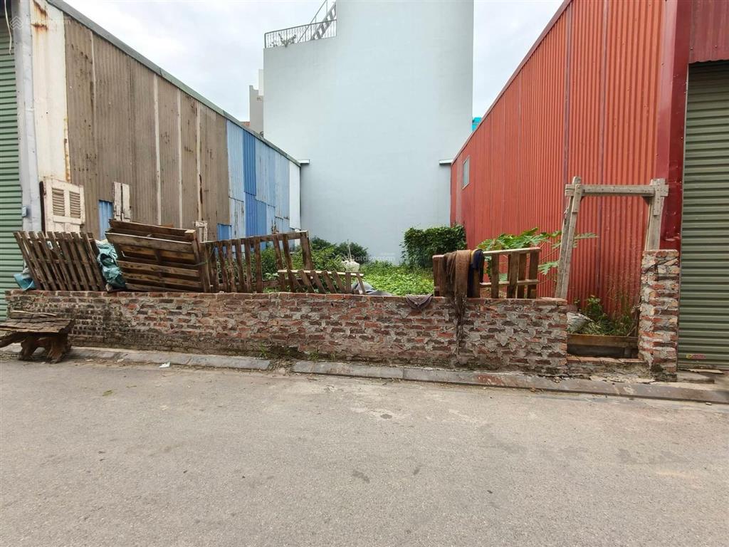 Ngay bìa làng, 105m2, mt8m, 13.x tỷ, vĩnh ngọc, đông anh, 2 ô tô.
+ vị trí miễn bàn, đẹp ko tỳ vết.