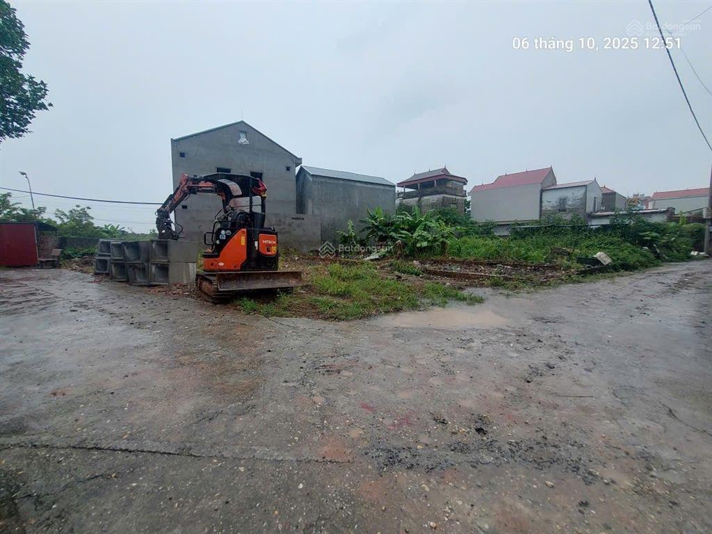 Thửa to, mt rộng, đất bắc hồng, 153m2, mt7.5m, nở hậu, lô góc, 9.4 tỷ, đông anh, gần phố.