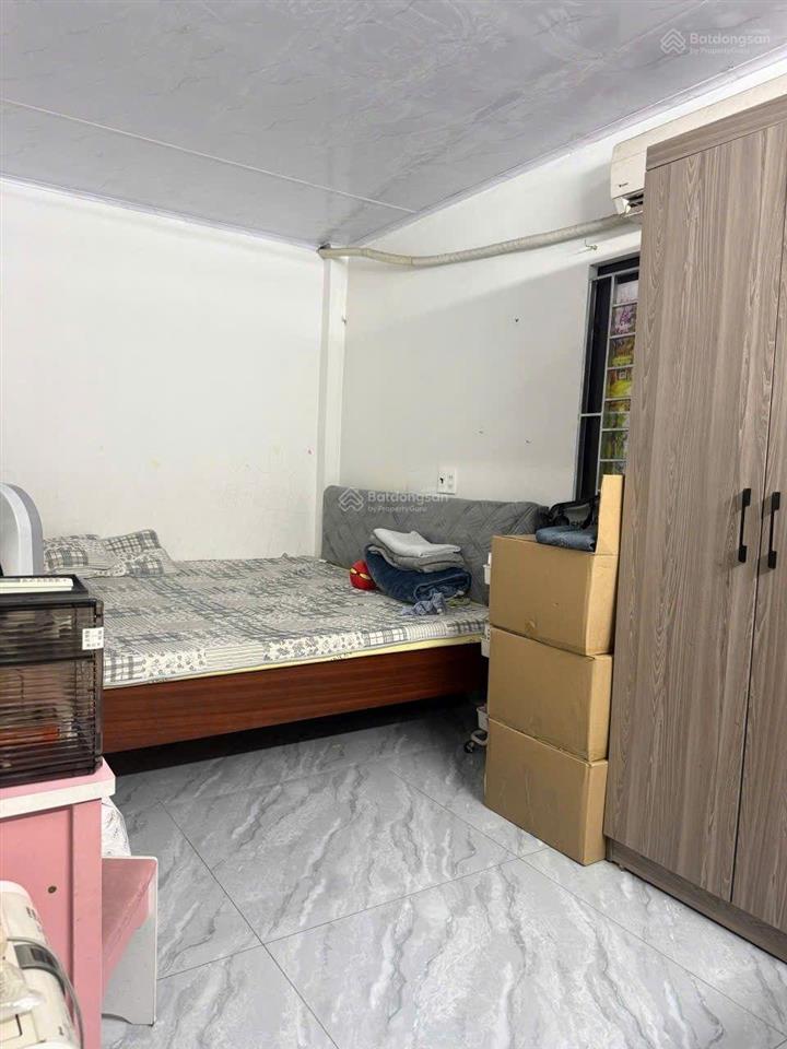 Bán đất tặng nhà cấp 4. sang phố cổ nhuế 50m2, mt 4m, 7.7 tỷ, bắc từ liêm