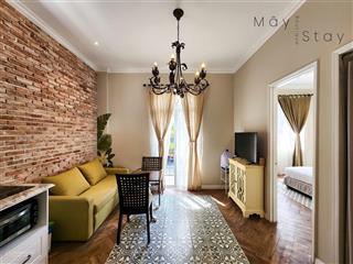 Căn hộ 1 phòng ngủ cho thuê có ban công gần chợ tân định, đường đinh công tráng  quận 1