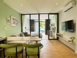 Căn hộ cho thuê mới 100% có ban công gần vòng xoay dân chủ, đường lý chính thắng  quận 3