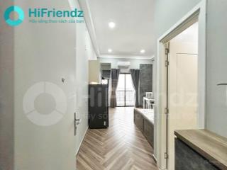 Căn hộ mới tinh ban công gần toà nhà viettel, vòng xoay dân chủ đường cách mạng tháng 8 quận 10