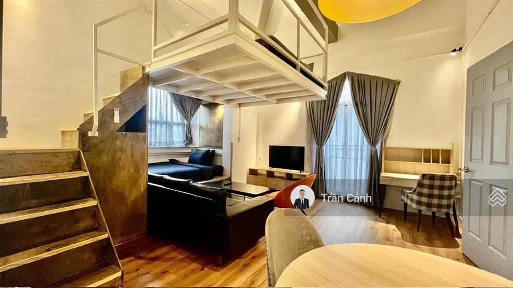 Bán nhanh biệt thư song lập 220m2 giá rất tốt tại khu nam phú mỹ hưng