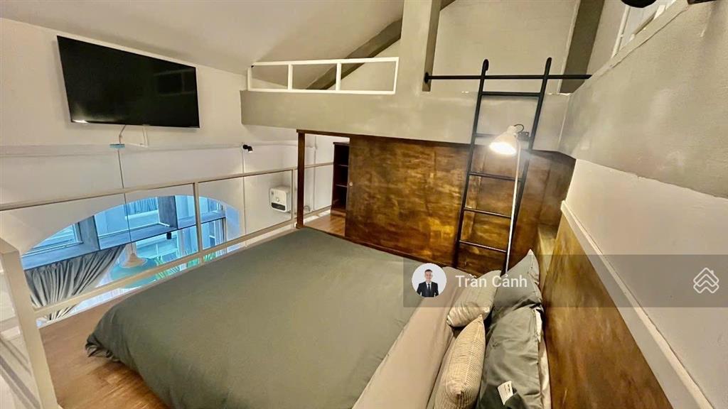 Bán nhanh biệt thư song lập 220m2 giá rất tốt tại khu nam phú mỹ hưng