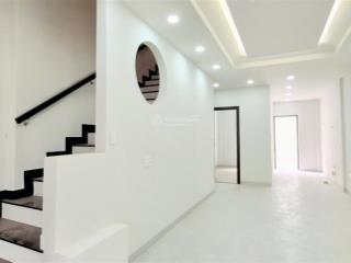 Hẻm xe hơi quốc lộ 13 nhà mới 75.6m2, 3 tầng, giá 6.9 tỷ