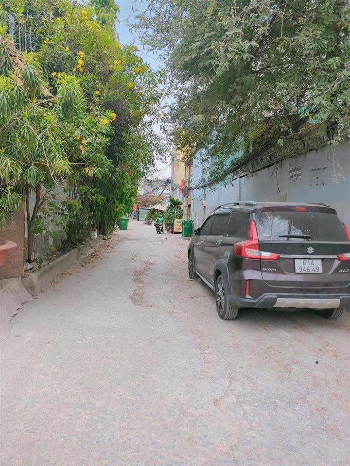 Nhà hẻm xe hơi ql 13 ngay đại học luật 8x30m dt 250m giá 13 tỷ