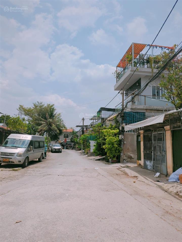 Nhà hẻm xe hơi ql 13 ngay đại học luật 8x30m dt 250m giá 13 tỷ