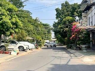 Đất đẹp khu phân lô n 12.4m dài 16m dt 200m đường 27 hiệp bình chánh thủ đức đường 6m vỉa hè 15 ty