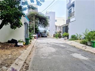 Khu phân lô đường 5 m có vỉa hè 2 m. 3 tầng 60m giá 6.3 tỷ ngay gần chợ đầu mối.
