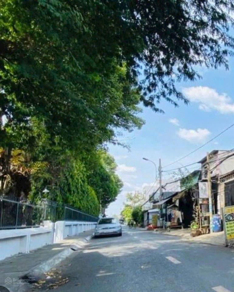 Nhà mặt tiền đường ngay giáo xứ khiết tâm 140m ngang 6m giá 9,5 tỷ thương lượng