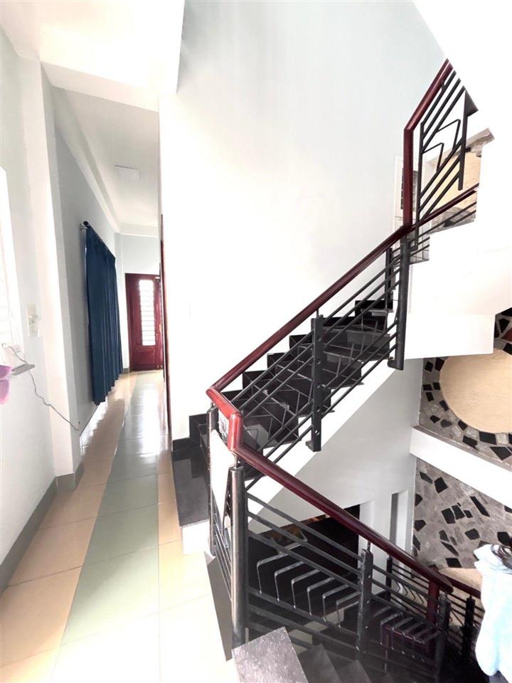 Hẻm xe hơi đường số 4 dt 62m 3 tầng giá 5.6 tỷ