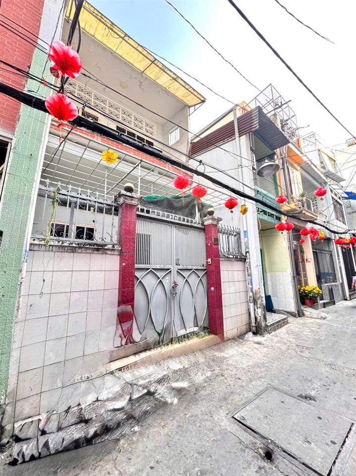 BÁN NHÀ 4 TẦNG Đ.LÊ THÁNH TÔN, QUẬN 1 - VIEW TRỰC DIỆN CHỢ BÊN THÀNH SIÊU ĐỈNH- DT 64M2-