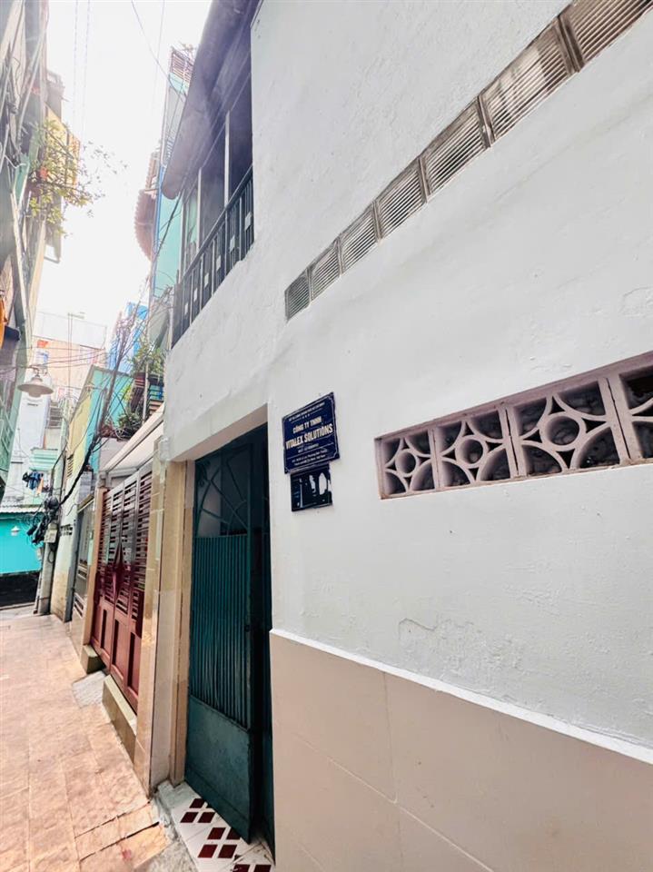 CHỦ 1 ĐỜI XƯA DỄ THƯƠNG CẦN BÁN NHÀ 2 TẦNG MẶT TIỀN HẺM Đ.LÊ LAI, QUẬN 1- DT 4M*15M- CHỈ