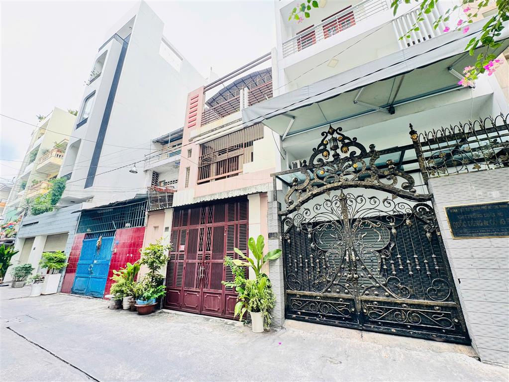 CHÍNH CHỦ BÁN TÒA NHÀ 6 TẦNG HXH Đ.LÊ VĂN SỸ, QUẬN 3 - NGANG HIẾM 8M*15M* LH GIANG GIANG: