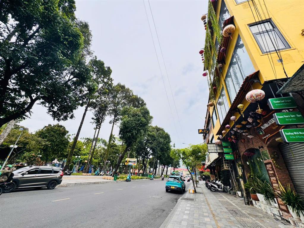 SIÊU PHẨM KHAN HIẾM BÁN NHÀ C4 MẶT TIỀN PHẠM NGŨ LÃO. Q.1(P.BẾN THÀNH)- DT 5,3M*13.3M-
